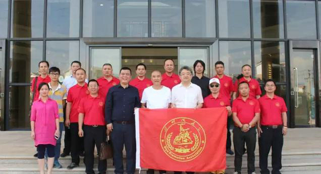 深圳投资考察团莅临赣州国际企业中心参观考察