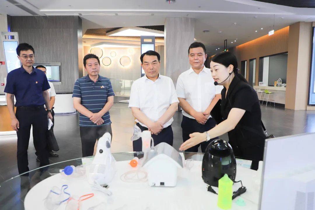 市委副书记熊运浪一行莅临恒科产业园参观调研
